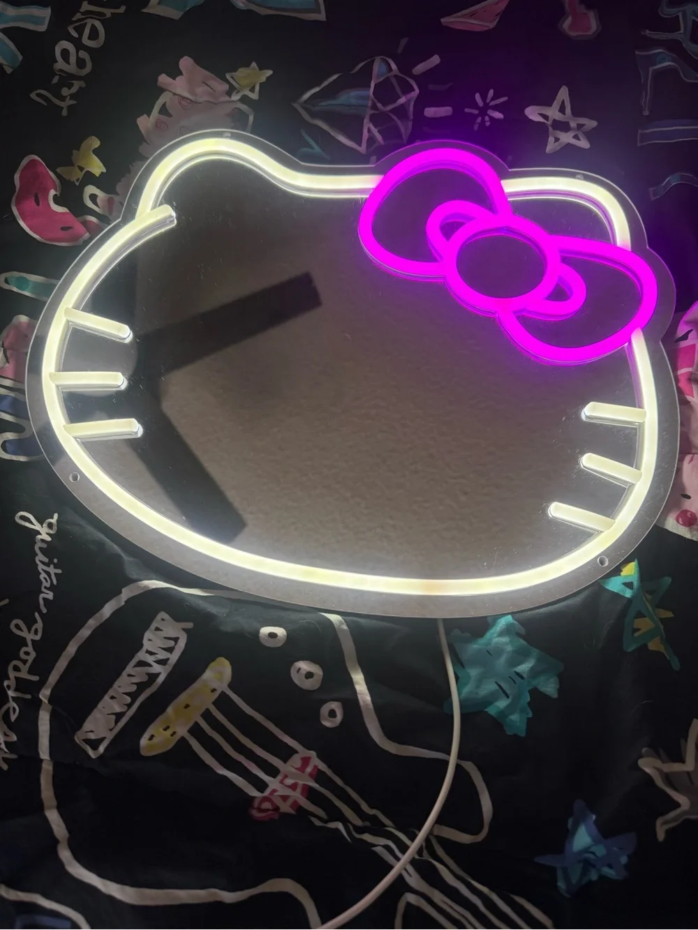 Sanrio Hello Kitty Mirror with Pink Bow Accent